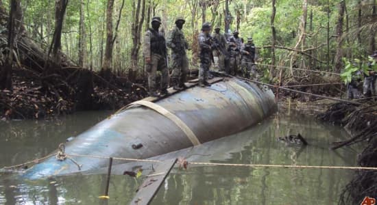 [27:41] Narco-sous-marins en Colombie