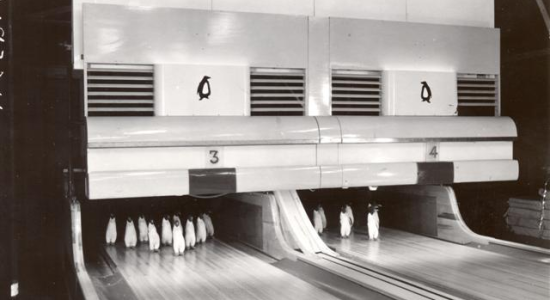 Bowling Penguin (1961)