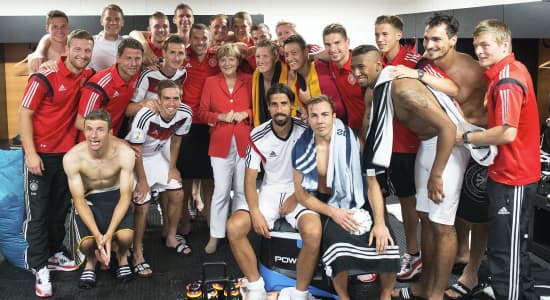 Angela Merkel sait récompenser son équipe