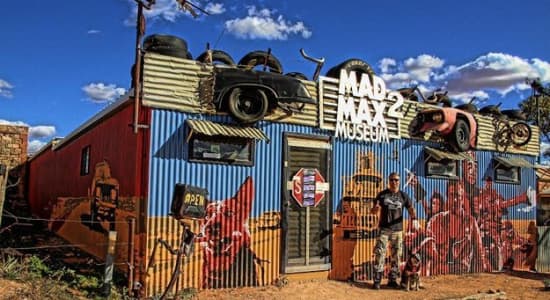 Un Musée Mad Max perdu dans le désert Australien