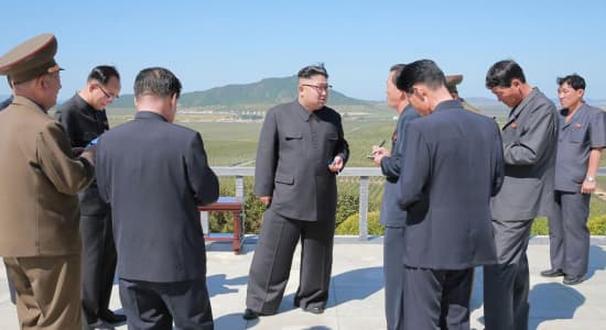 Après avoir pris le contrôle de Choualbox il faut viser plus pour notre empire! #Kim