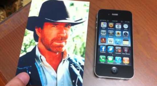 Chuck Norris améliore la récéption iPhone