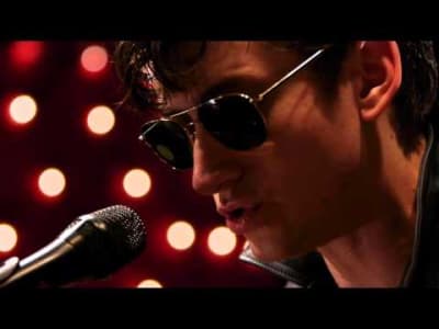[Accoustic] Alex Turner (A.Monkeys) - Love is a Laserquest