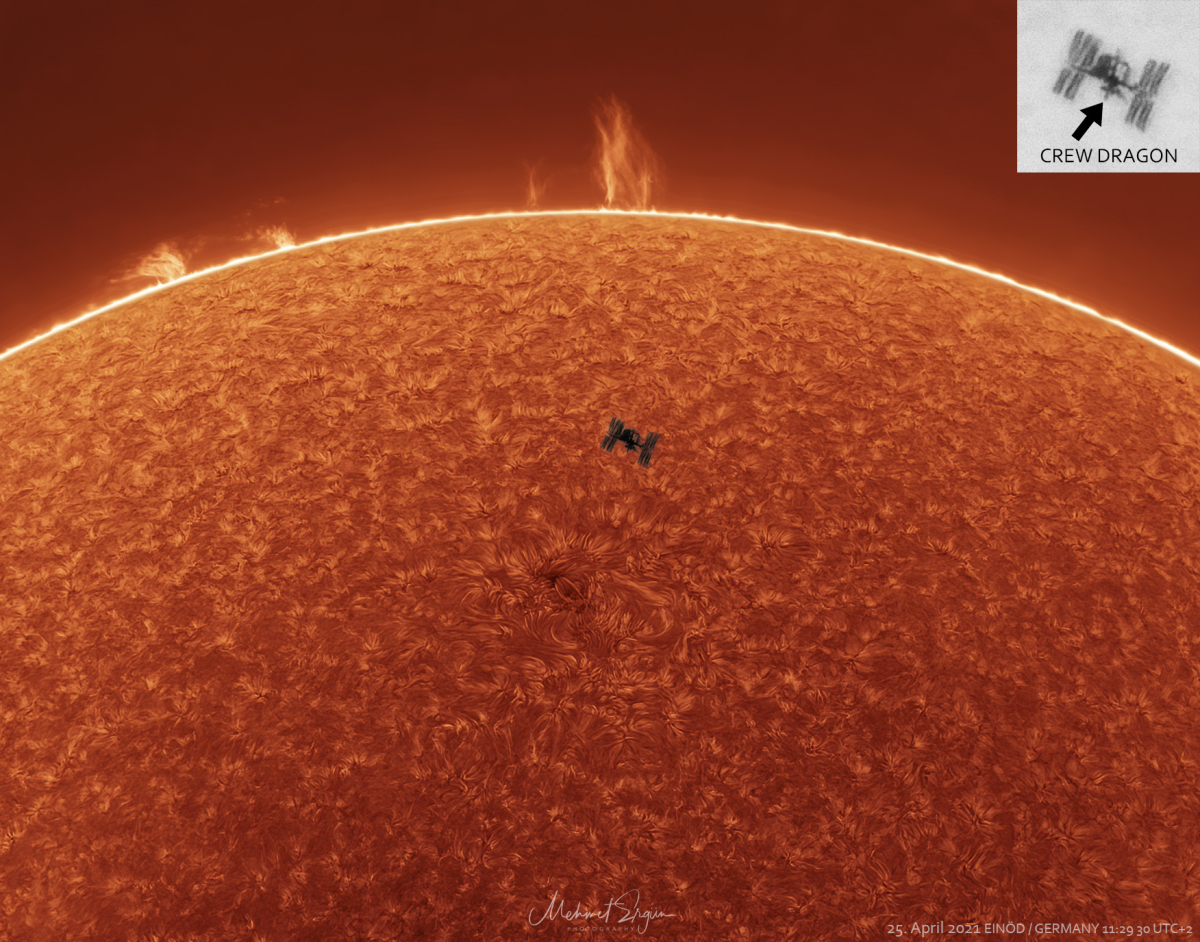 La Station Spatiale Internationale (ISS) passant devant le soleil (© Mehmet Ergün)