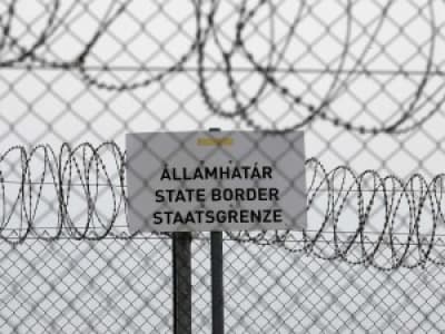 Le Conseil de l’Europe pointe le traitement inhumain des migrants en Hongrie