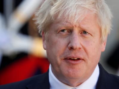 Covid-19 : Boris Johnson transféré en soins intensifs