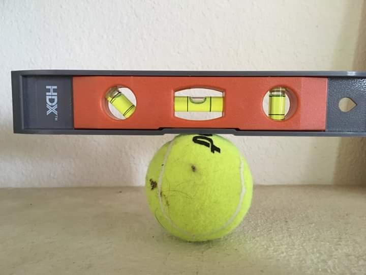 La preuve que les balles de tennis sont plates