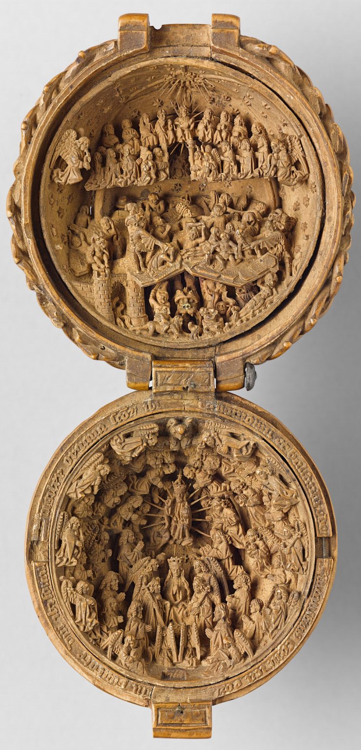 Boîte sculptée du 16 ème siècle