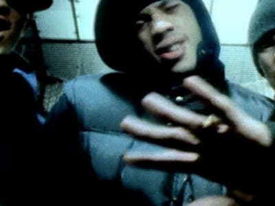 Suprême NTM - Tout n'est pas si facile. Ce clip est toujours une référence, ce qui fait la force du hip-hop : l'unité et la solidarité. Déjà bien loin du rap d'aujourd'hui (1995).