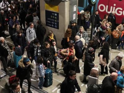 La SNCF se dit victime d'«une attaque massive pour paralyser le réseau» des TGV, fortes perturbations en cours dans toute la France