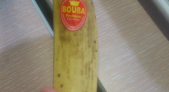Cette banane est dans le turfu