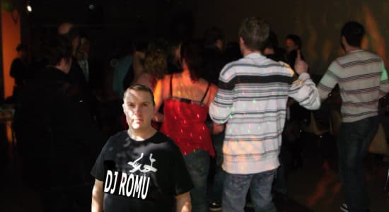 DJ Romu au platine !