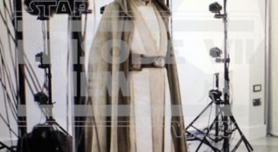 Photo de Luke Skywalker sur le tournage de Star Wars VII.