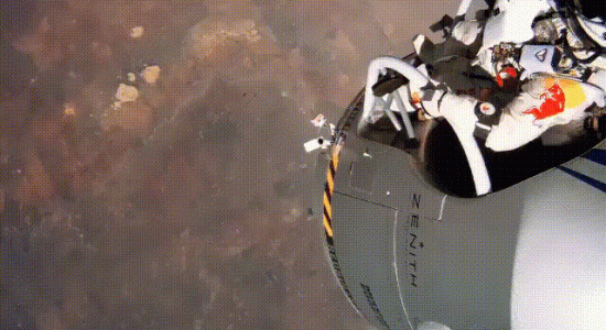 Impressionnante chute depuis l'espace