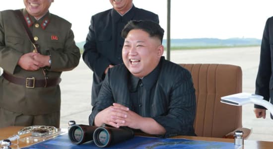L'empereur Kim a découvert un secret embarassant pour cette tapette de Vlad