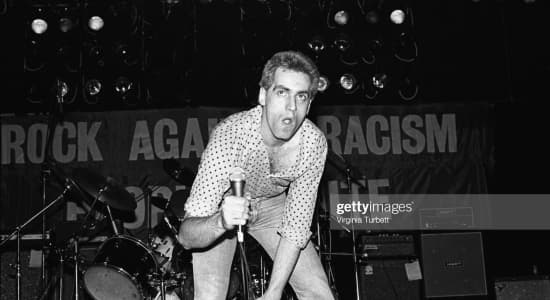 Malcolm Owen, chanteur de The RUTS photographié au festival Rock Against Racism Southall, The Rainbow Theatre, Londres, le 13 Juillet 1979