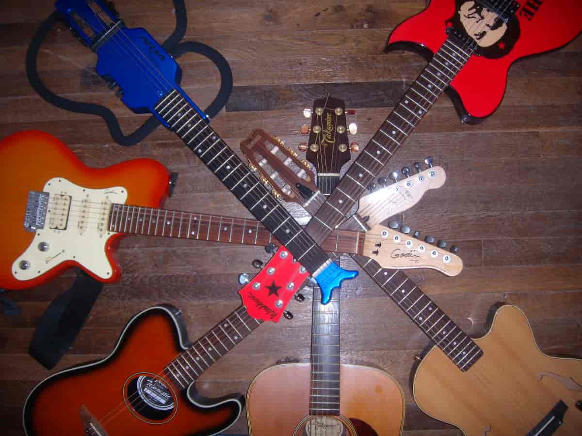 quelques une de mes guitares