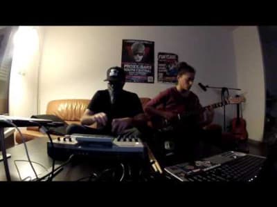 CloZinger-Happiness - (Guitar x MPC -CloZee &amp; Scarfinger)