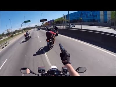 Courses-poursuites à moto au Brésil #1
