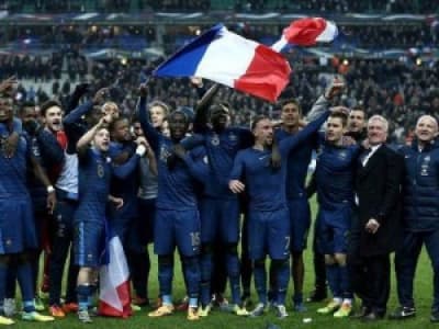 Reportage sur l'équipe de France de football : &quot;Une autre histoire de France, 1996-2016&quot;