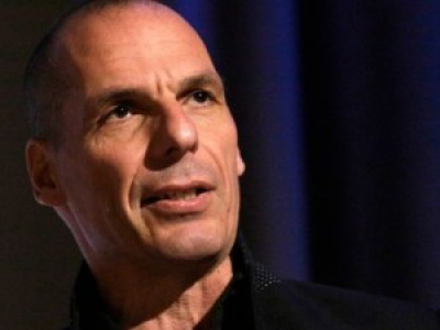 https://www.franceinter.fr/monde/yanis-varoufakis-mettre-au-meme-niveau-emmanuel-macron-et-marine-le-pen-est-impardonnable