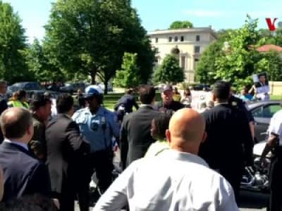 L'entourage d'Erdogan tape des manifestants.. à Washington D.C