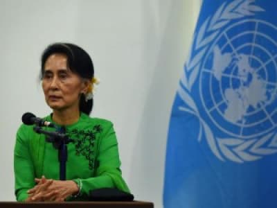 Pétition pour le retrait du prix nobel de Aung San Suu Kyi