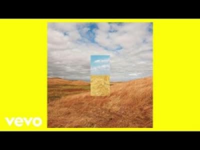 Cut Copy - Standing In The Middle Of The Field