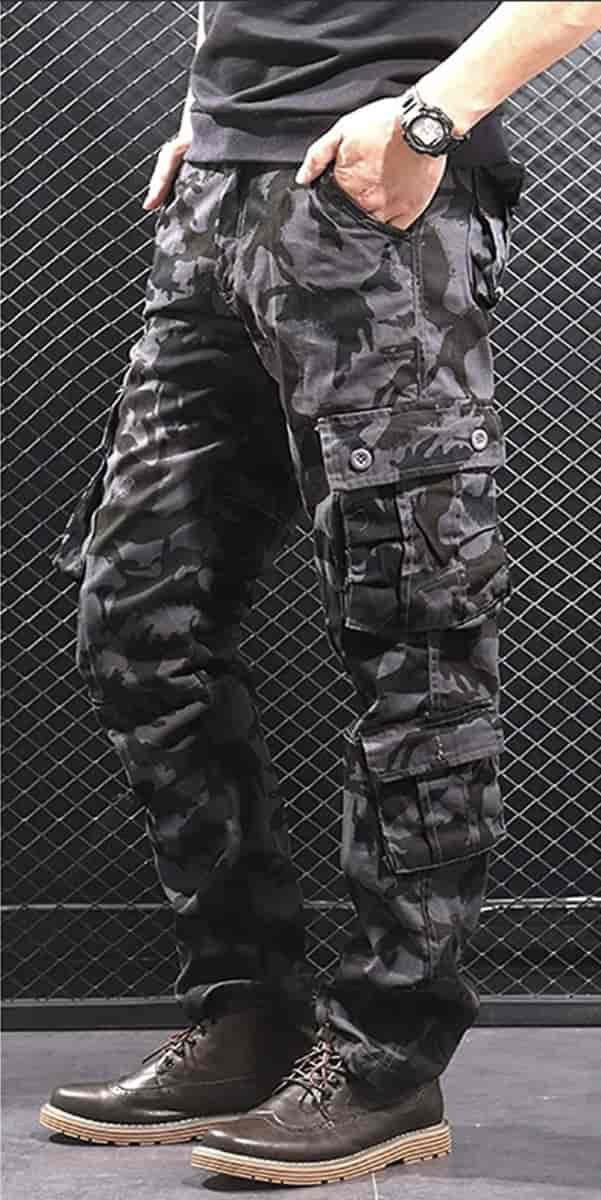 Pantalons de type treillis militaire : ça se porte toujours bien ou c'est devenu complètement beauf ? https://strawpoll.com/polls/BDyNjxrXeyR
