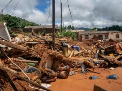 Zimbabwe : deux rescapés du cyclone Idai tués par un camion humanitaire