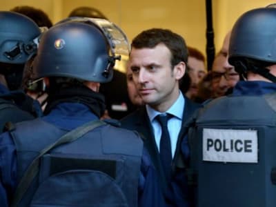Analyse de Macron et du dévoiement du pouvoir, en deux parties.