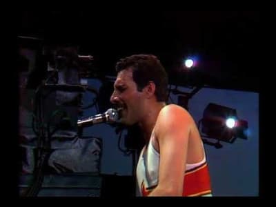 Queen - Live at the Bowl ( 1982 ) Full concert / docu ( playlist dans description youtube)