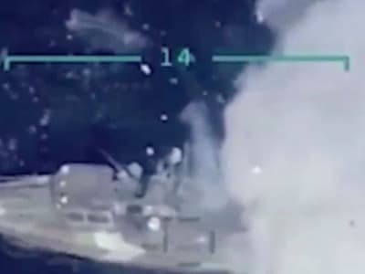 Boat Reduced to Debris by Deadly Laser Weapon - Caught on Camera