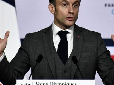 Emmanuel Macron souhaite que Aya Nakamura chante du Edith Piaf pour la cérémonie des JO